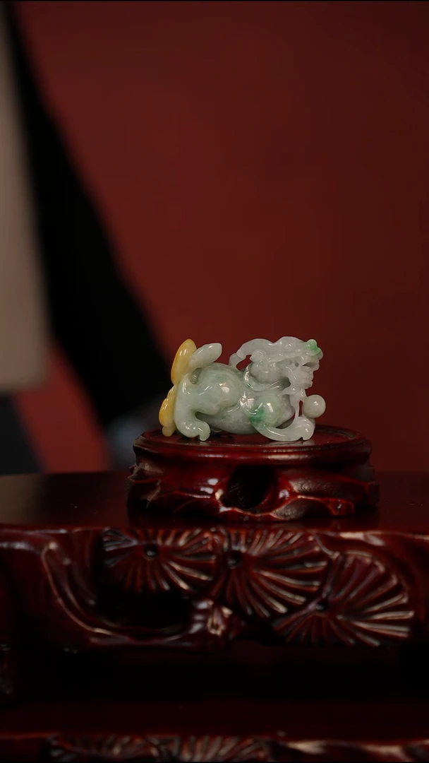 未镶嵌摆件翡翠A货翡翠黄加绿貔貅