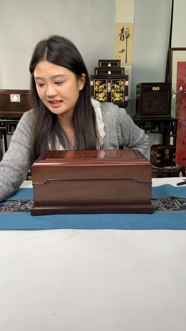 红酸枝木类端景台机关盒