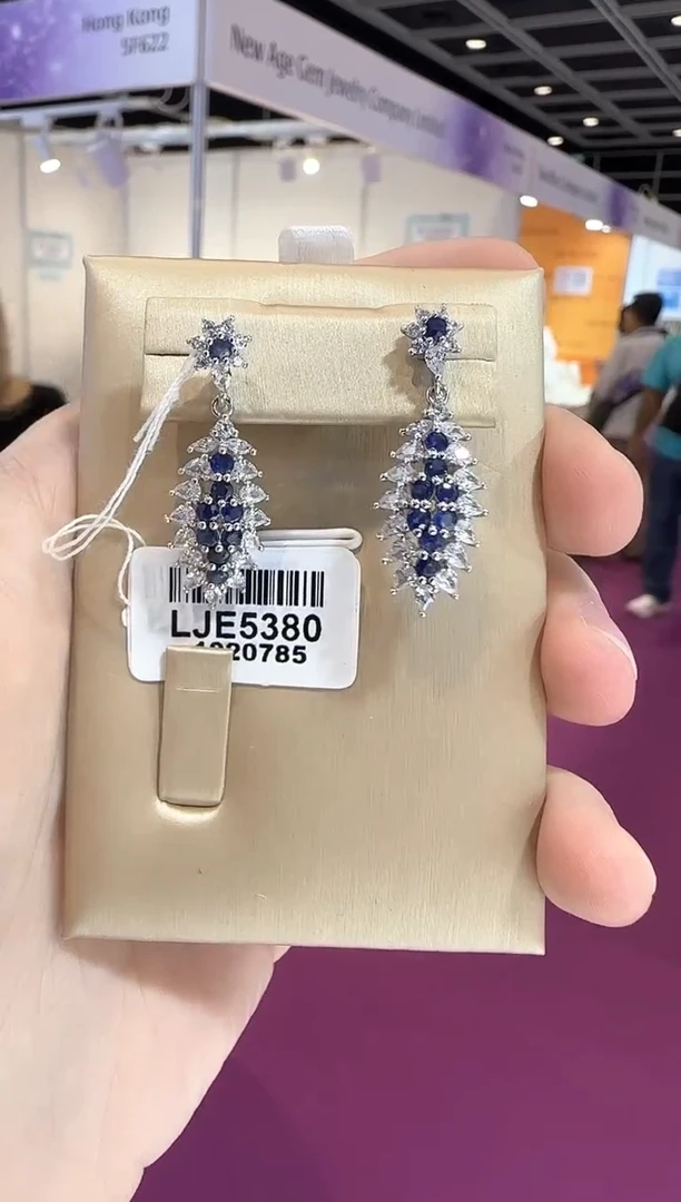 耳饰蓝宝石银S925镶嵌耳坠设计款