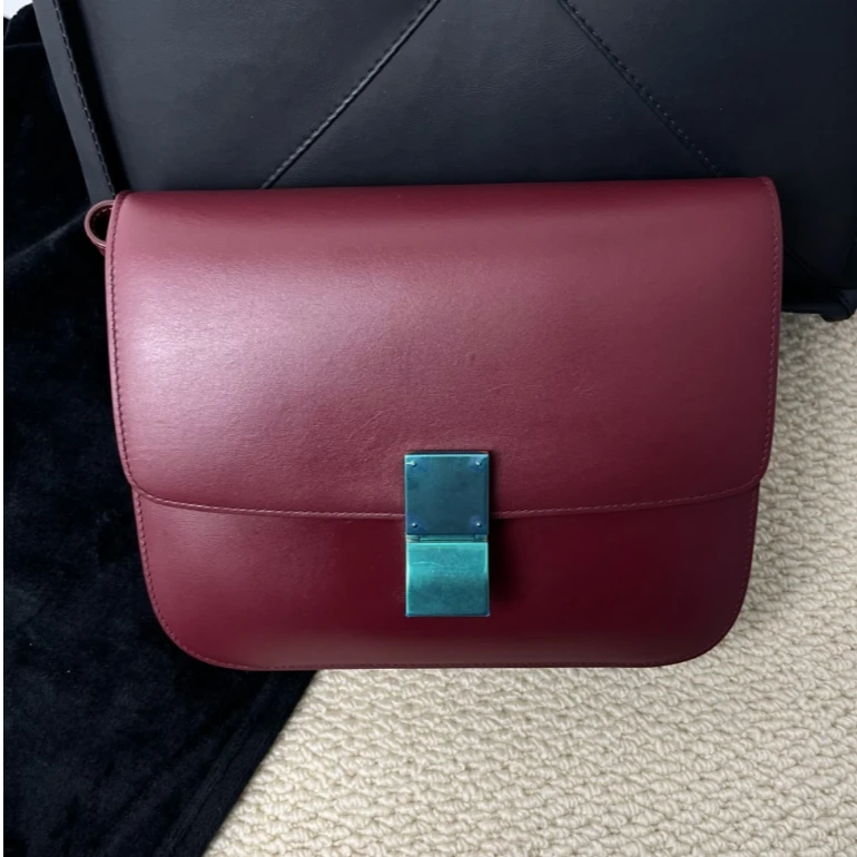 99新 Celine/思琳 【十六专属】Z29/酒红色中号BOX单肩包/FB