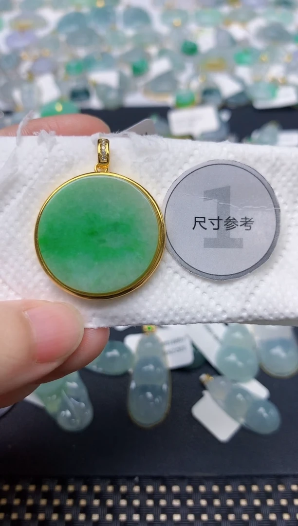 颈饰未镶嵌翡翠天然缅甸A货翡翠