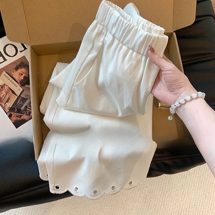 白色镂空刺绣直筒休闲裤2025夏季新款小个子设计感高腰百搭阔腿裤