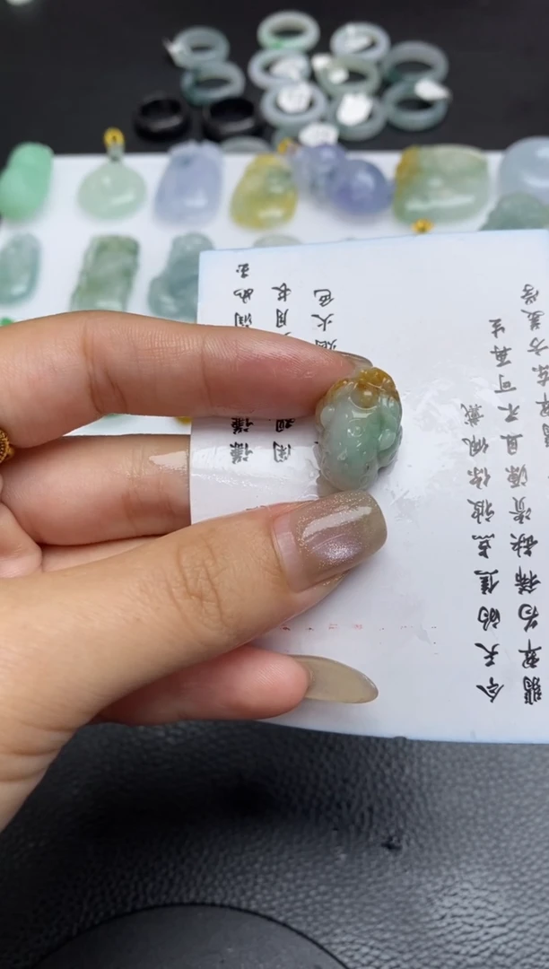 未镶嵌定制翡翠翡翠毛货~
