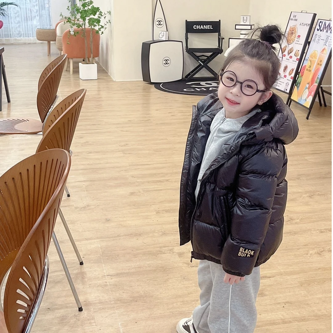 2024冬季男童女童儿童黑金羽绒服加厚短款连帽中大童白鸭绒服外套
