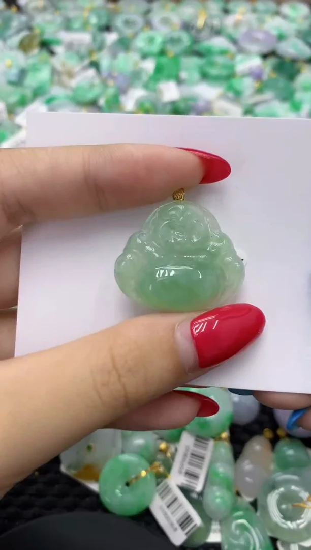 翡翠18K金镶嵌颈饰天然缅甸翡翠A货