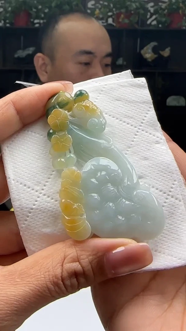 【闪购商品】翡翠颈饰未镶嵌天然翡翠A货吊坠