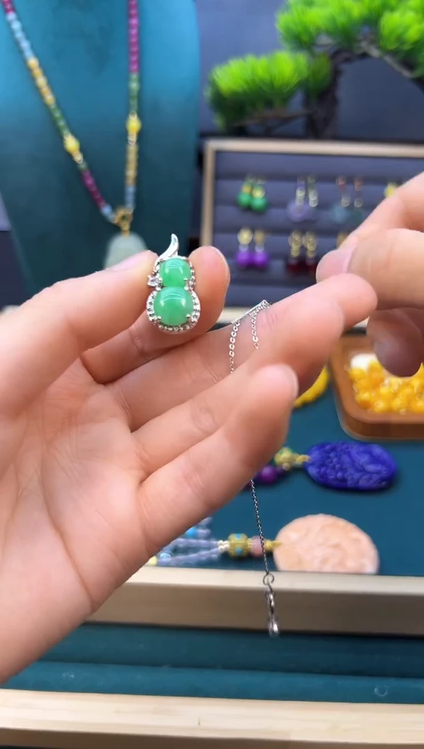 【闪购商品】翡翠耳饰银S925镶嵌X222