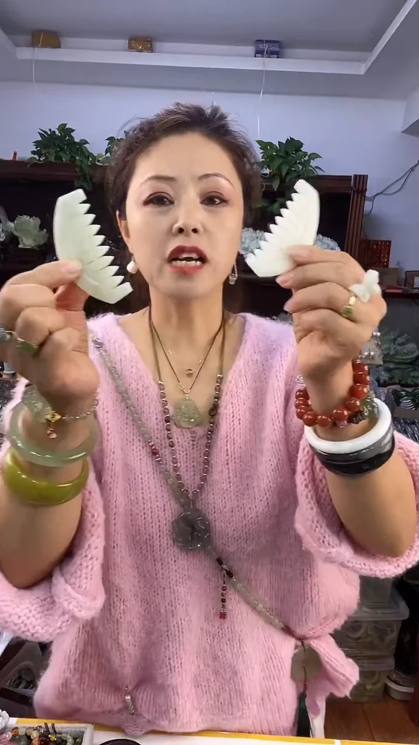 未镶嵌蛇纹石玉梳子多样性发货其中之一