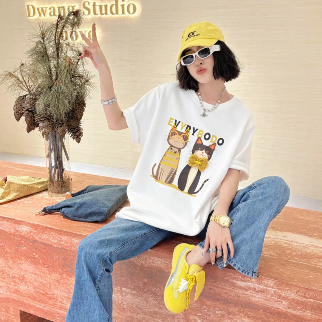 圆领短袖加厚磨毛新年红色女款宽松T恤重工刺绣调皮猫大码女装