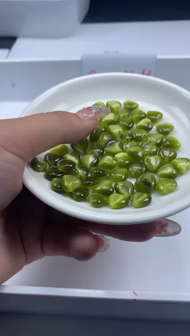 玛瑙/玉髓颈饰未镶嵌w2488橄榄绿猫眼10mm20颗