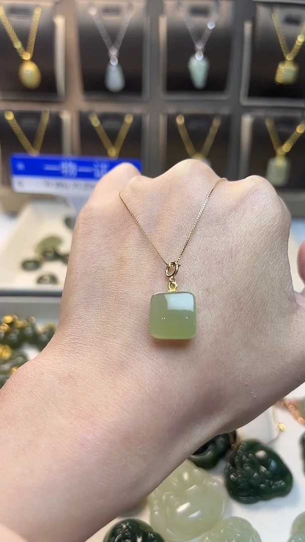 吊坠(不含链)银S925镶嵌和田玉 吊坠(不含链) 银S925镶嵌 和田玉