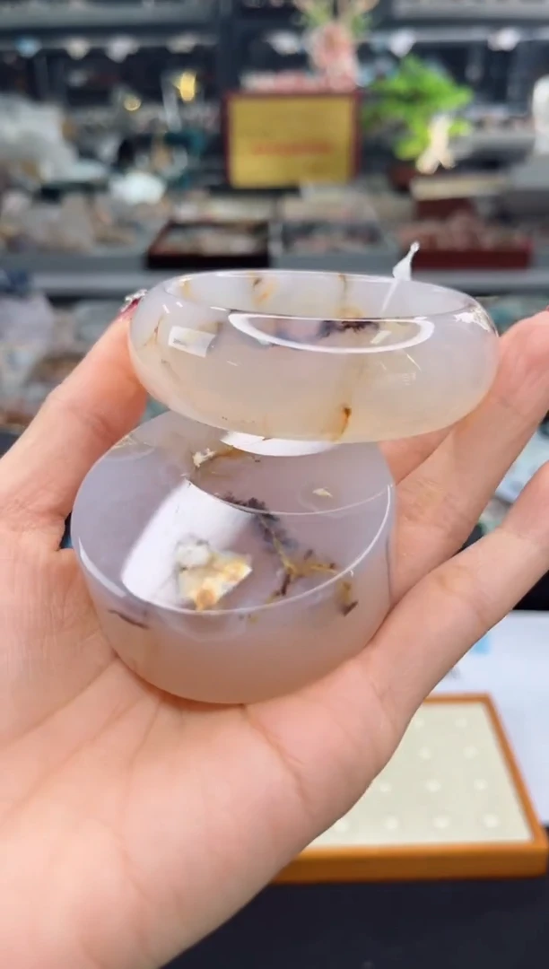 【闪购商品】石英质玉手镯未镶嵌57圈口（赠品镯心）3931208