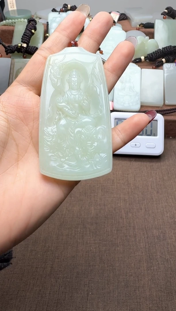 颈饰未镶嵌和田玉旭****8旭日