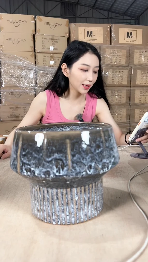 蘑菇灰白大号20x17