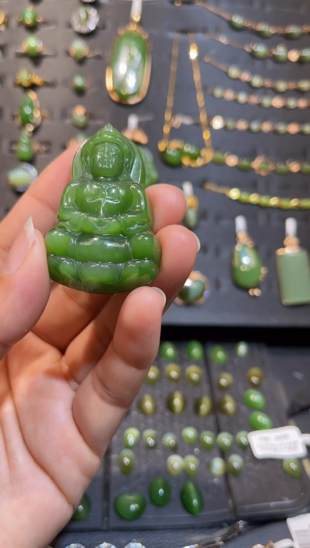 【闪购商品】和田玉碧玉猫眼观音吊坠未镶嵌多样性发一