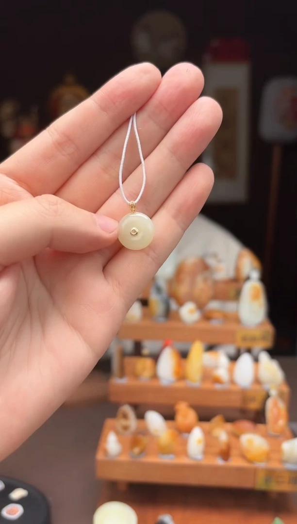 【闪购商品】和田玉0443f049平安扣18K金镶嵌-