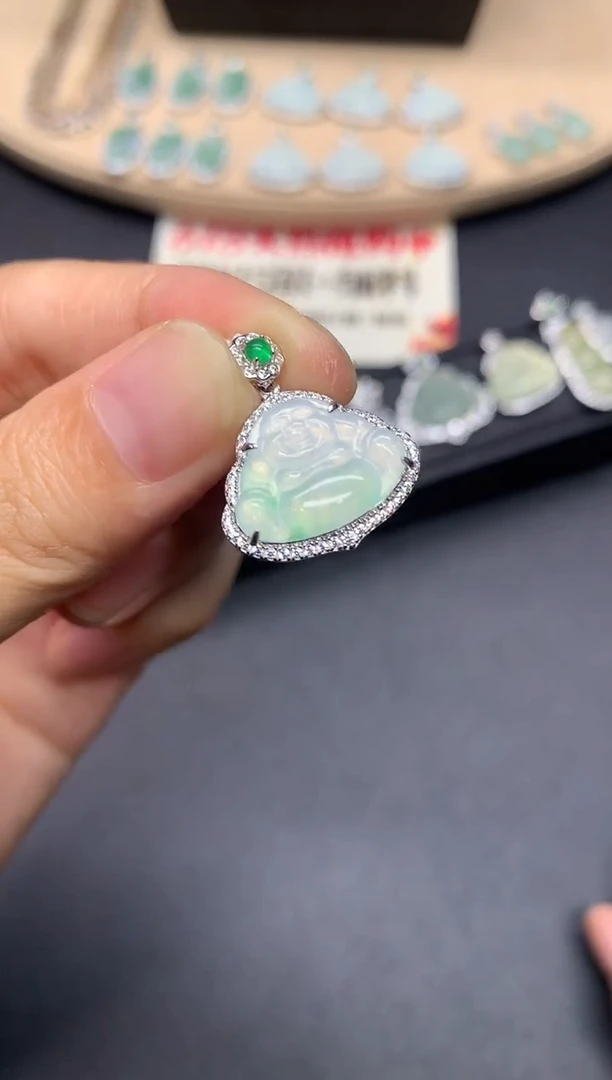 翡翠银S925镶嵌吊坠(不含链)佛公【无服务费】