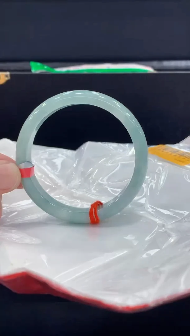 未镶嵌手镯翡翠翡翠手镯
