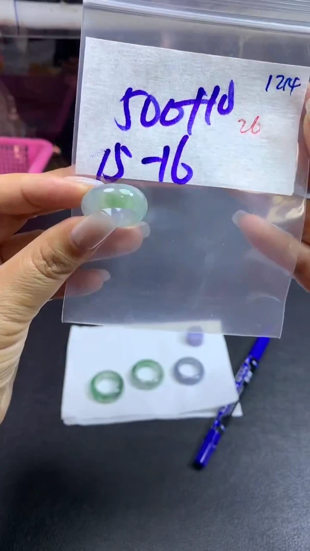 未镶嵌定制翡翠毛货需精细抛光拍一发一
