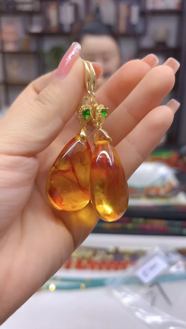 【闪购商品】蜜蜡耳饰14K金镶嵌耳坠E721