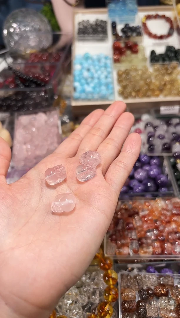 【闪购商品】水晶手串未镶嵌粉水晶貔貅一个约卡9-10