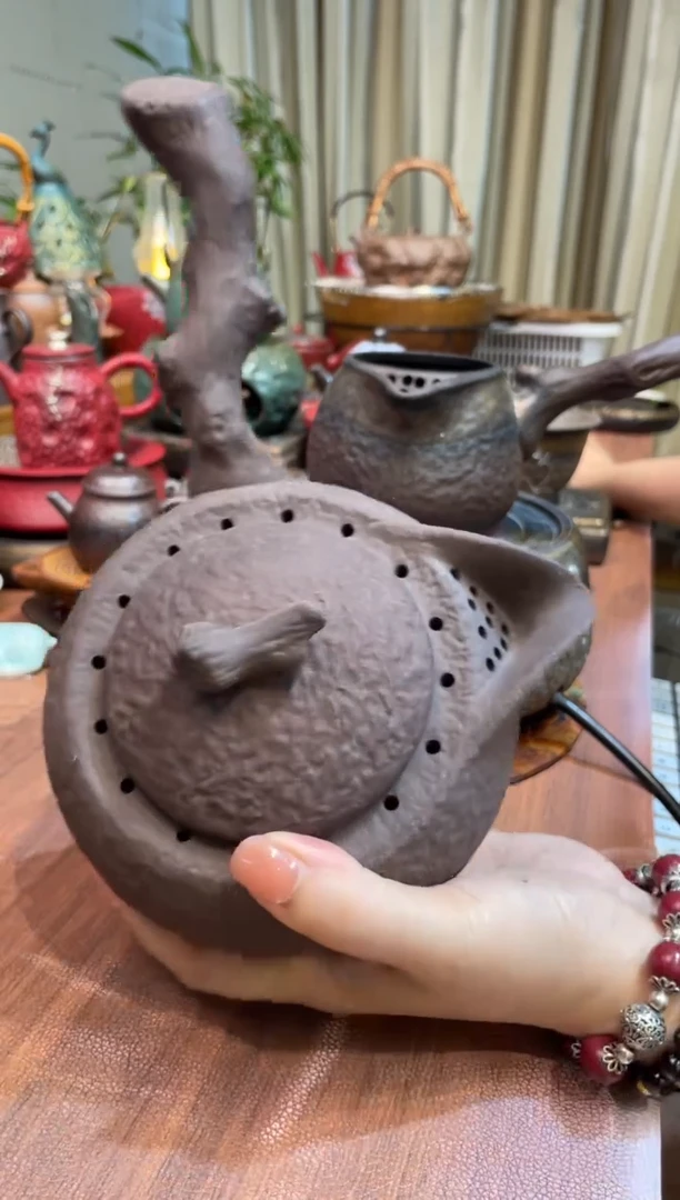 壶3579189397645603561