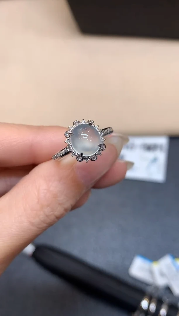 18K金镶嵌戒指翡翠【24小时鉴赏期】蛋面【无服务费