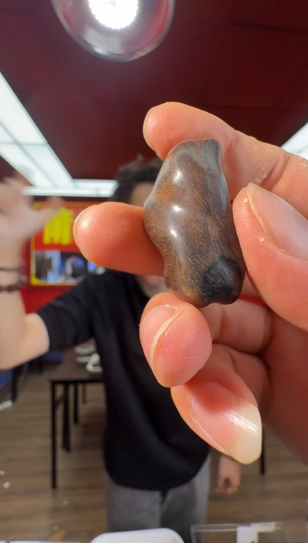 沉香吊坠q81富国岛多样性发一