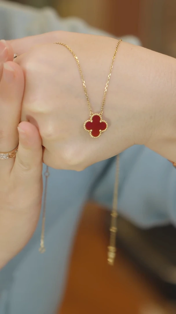 18K金镶嵌项链玛瑙/玉髓项链15mm