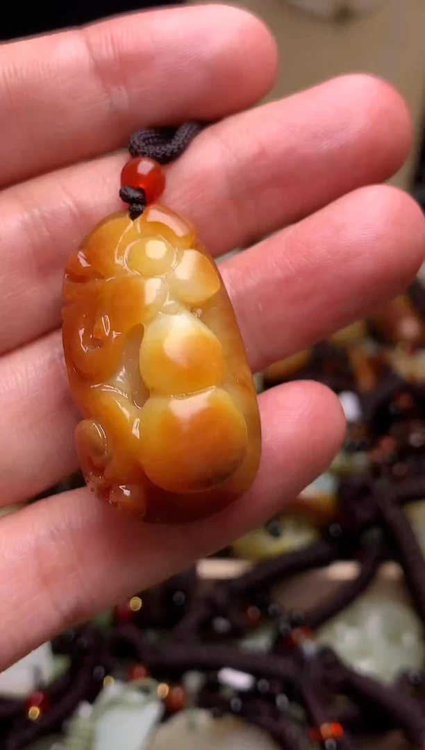 颈饰未镶嵌和田玉新疆料青海料清水和田玉吊坠