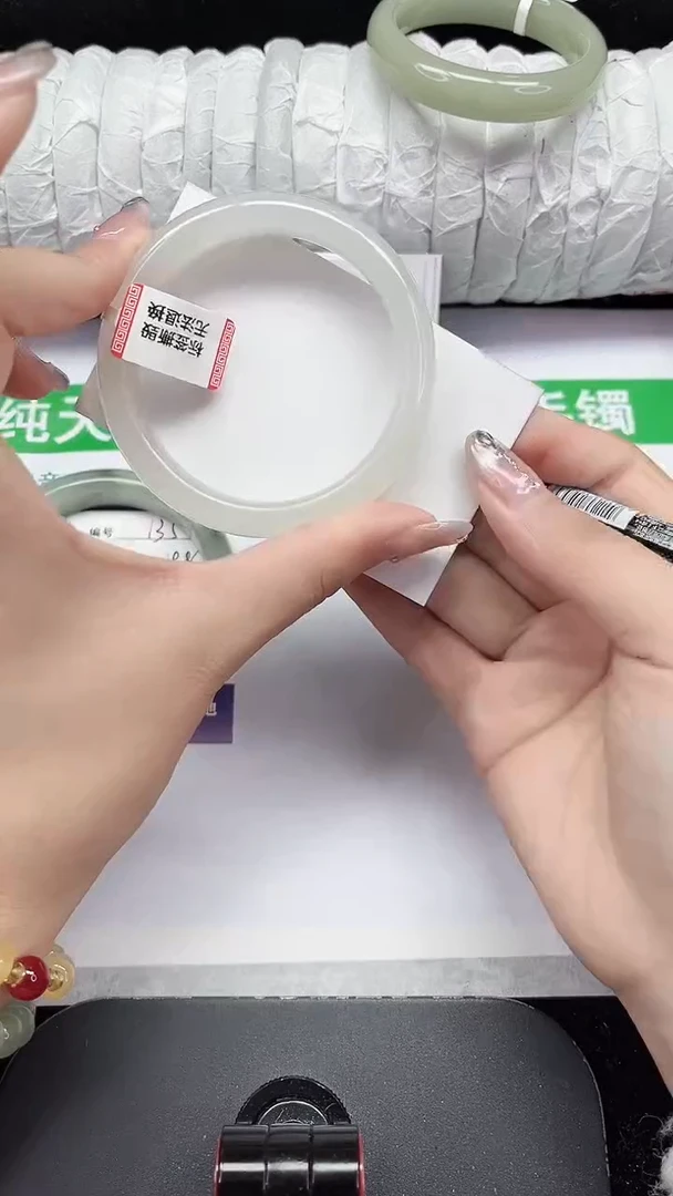 未镶嵌手镯石英质玉136-54/55