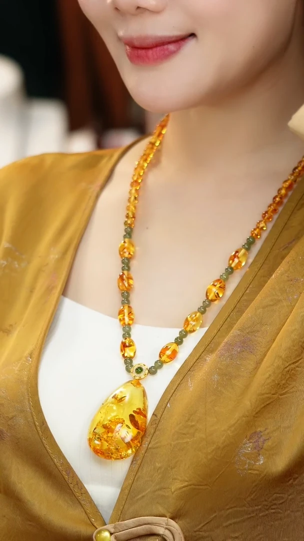 【闪购商品】琥珀（花珀）颈饰未镶嵌福利