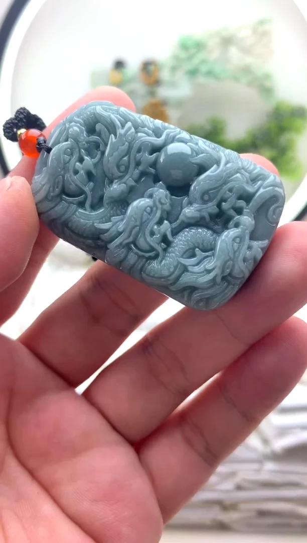 颈饰未镶嵌翡翠九龙1