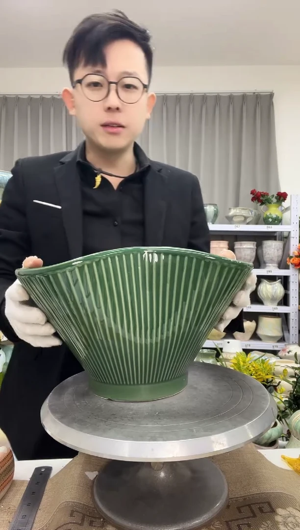 【1.1】花盆链接 高： 17 口：32