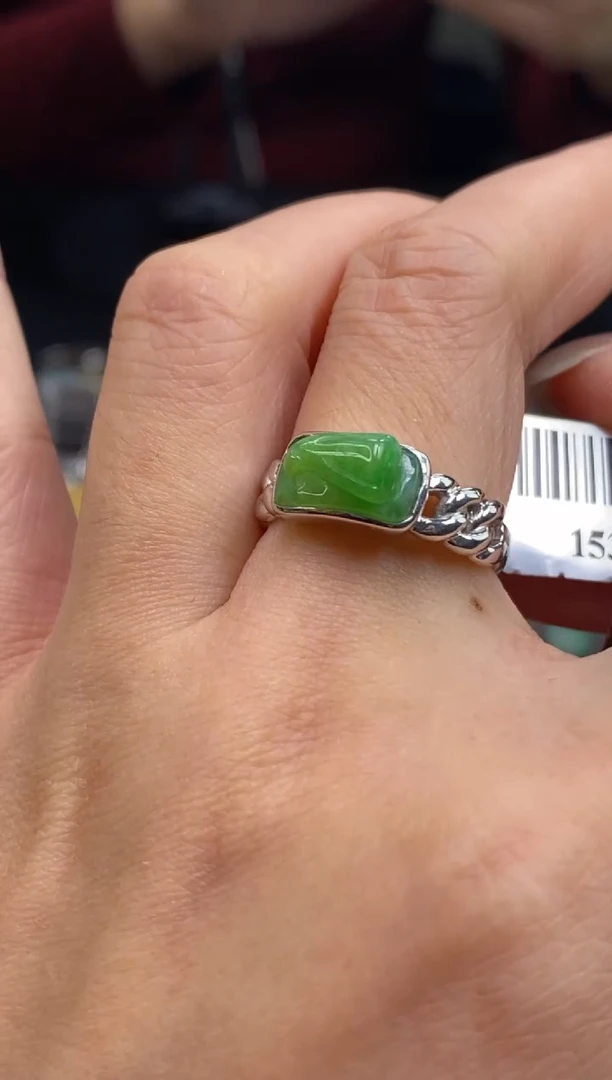 颈饰银S925镶嵌翡翠净货15347