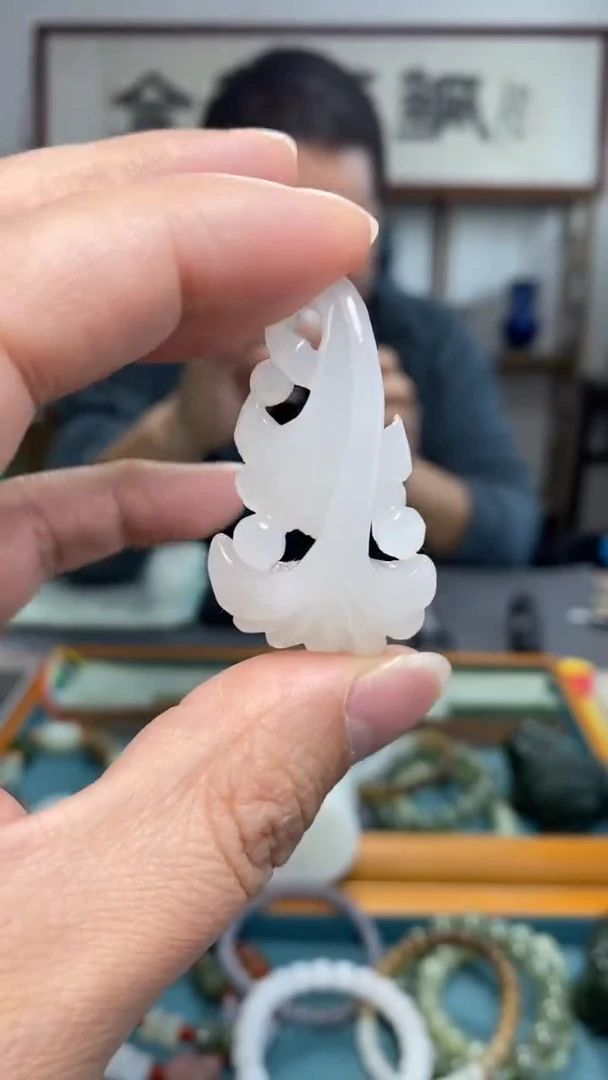 颈饰未镶嵌和田玉54