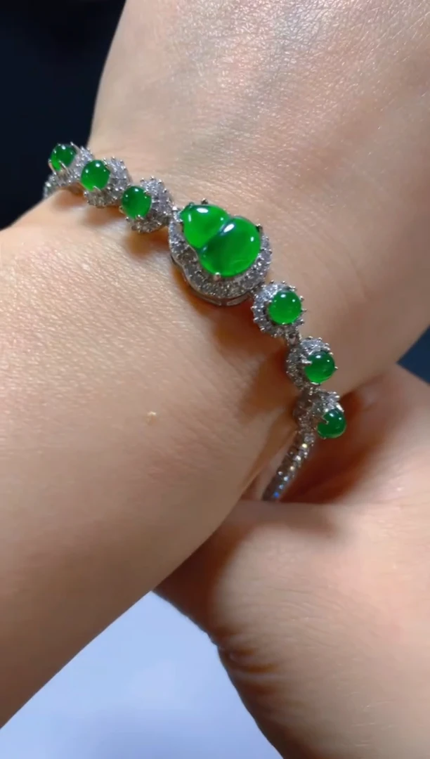 未镶嵌手链翡翠多样性发一