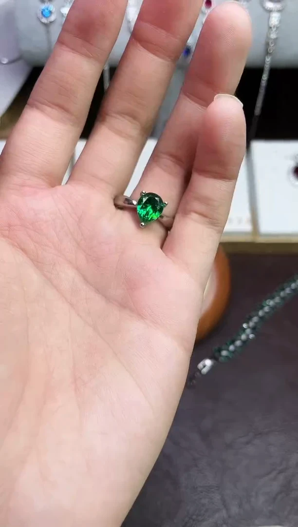 合金合成钻石绿宝戒指