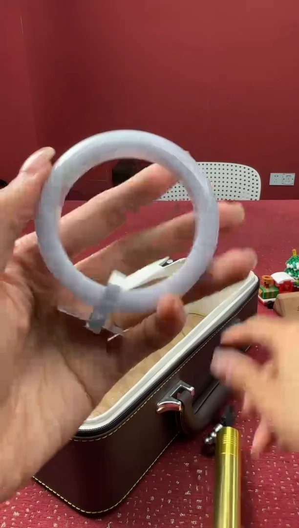 翡翠手镯未镶嵌13手镯