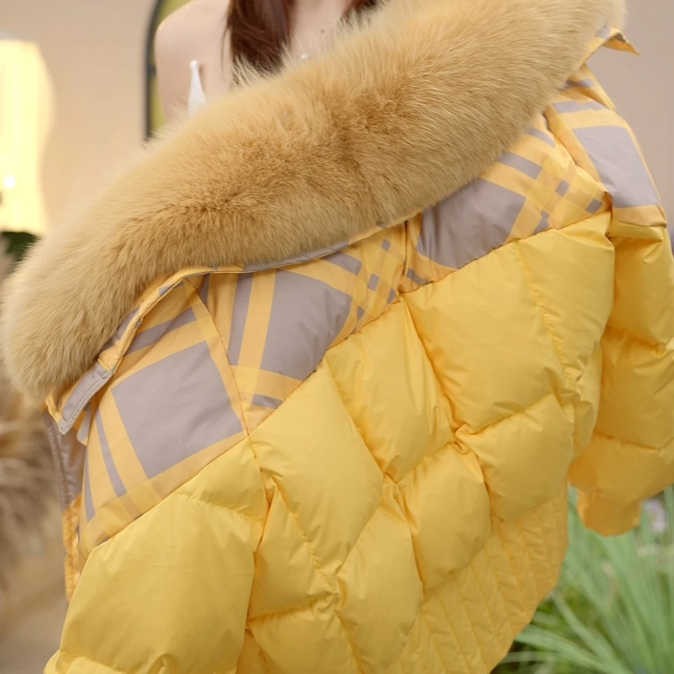 【思思甄选大朵鸭绒】气质时尚保暖百搭保暖洋大毛领女士羽绒服03