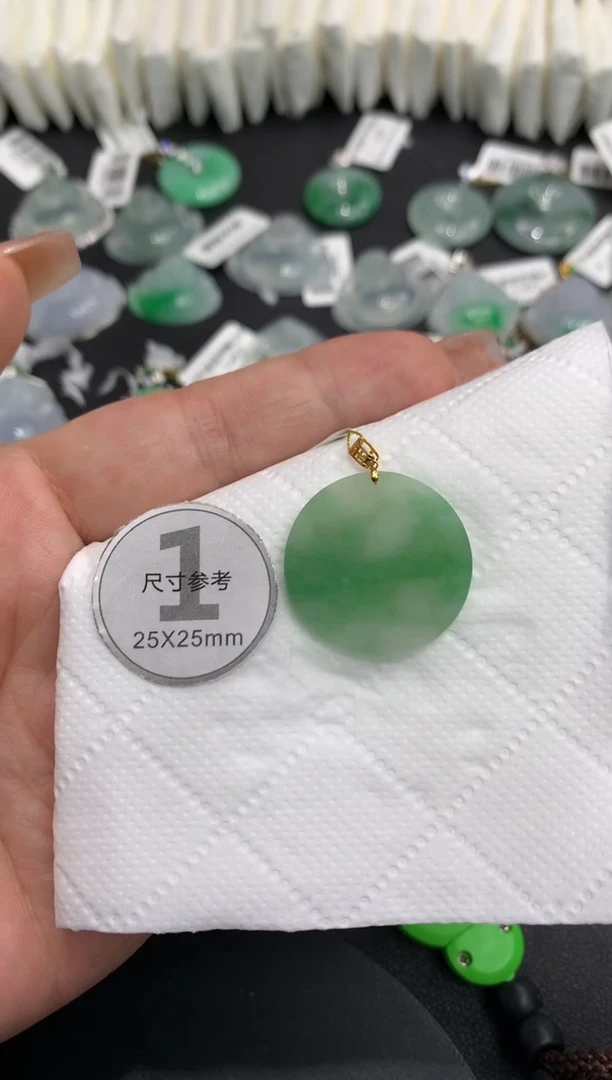吊坠(不含链)18K金镶嵌翡翠111111111111