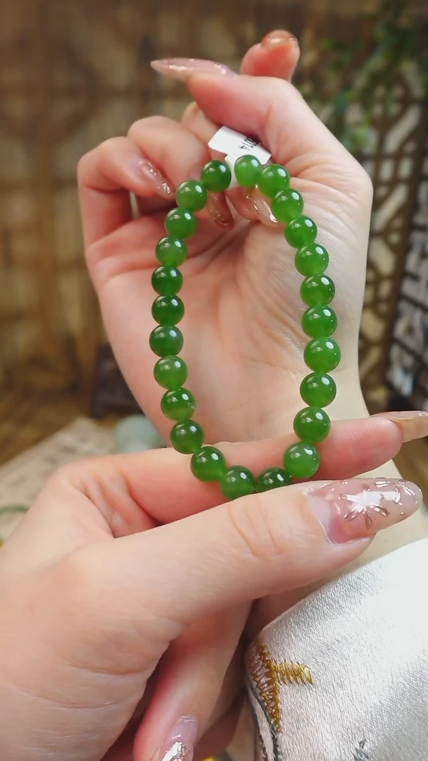 【闪购商品】和田玉手串未镶嵌俄料碧玉辣阳绿色卡8mm