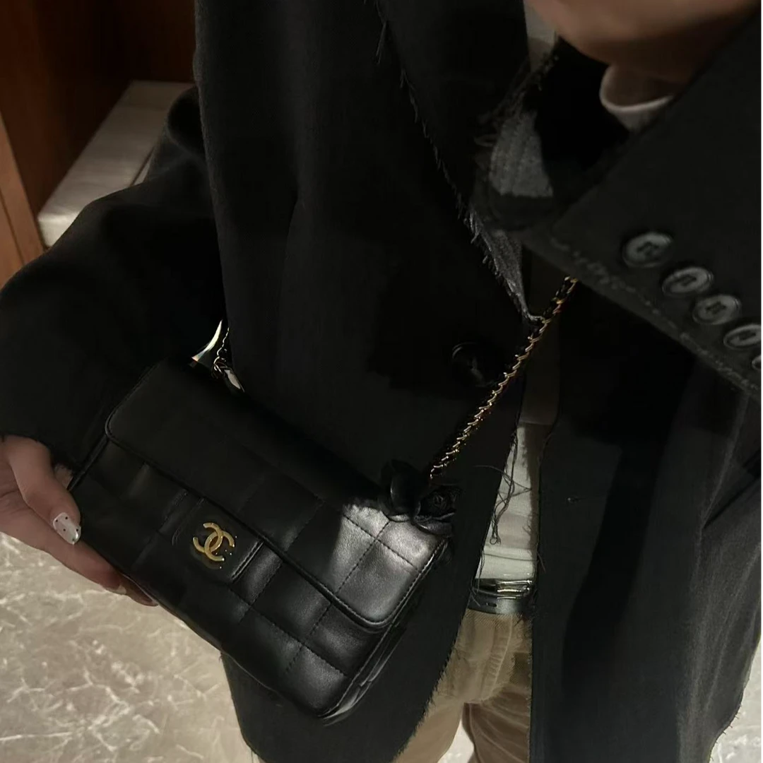 95新 Chanel/香奈儿 展会外场！黑色冰格山茶花cf包18cm