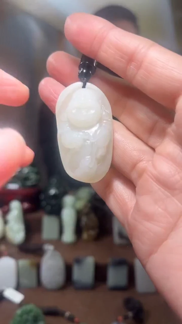 颈饰未镶嵌和田玉·