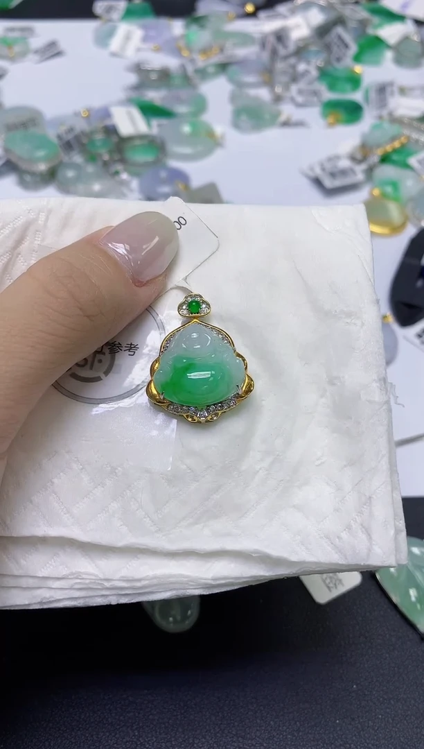 颈饰未镶嵌翡翠天然缅甸翡翠A货百元以上9元证书费自理