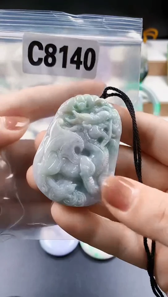 颈饰未镶嵌翡翠天然翡翠吊坠挂件