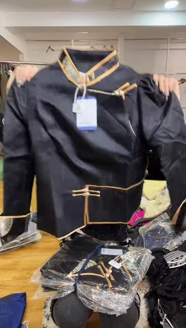 XL码      115-125斤  外套