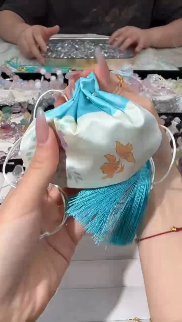 水晶手链未镶嵌C004艾草香包