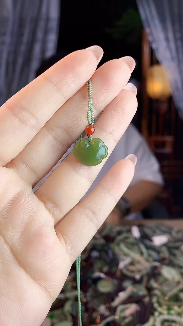 和田玉未镶嵌挂件多样性发货拍一发一