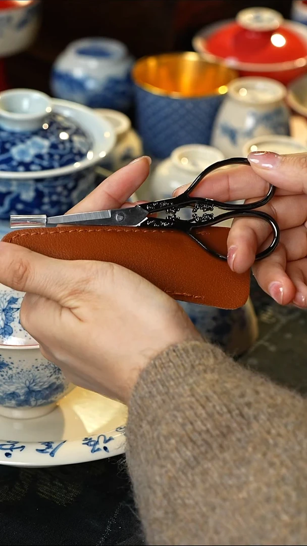 景德镇黑色茶剪带皮套